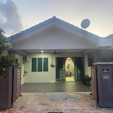 Ss De' Kelulut Homestay Marang Eksteriør billede