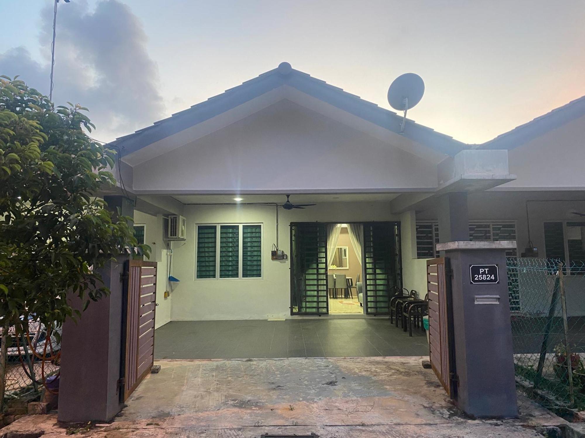 Ss De' Kelulut Homestay Marang Eksteriør billede